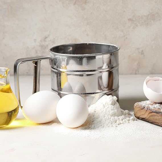 Stainless Steel Flour Sifter – Double-Layer Fine Mesh Baking Sieve