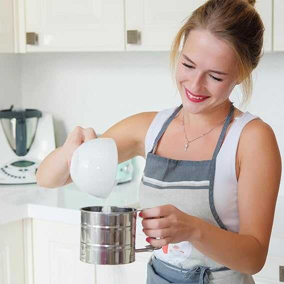 Stainless Steel Flour Sifter – Double-Layer Fine Mesh Baking Sieve